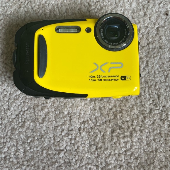 Fujifilm Accessories - Fujifilm Waterproof Digital Camera